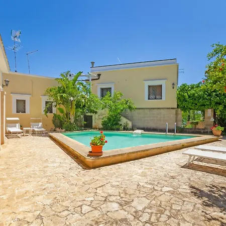Casal Del Borgo 1 Ostuni