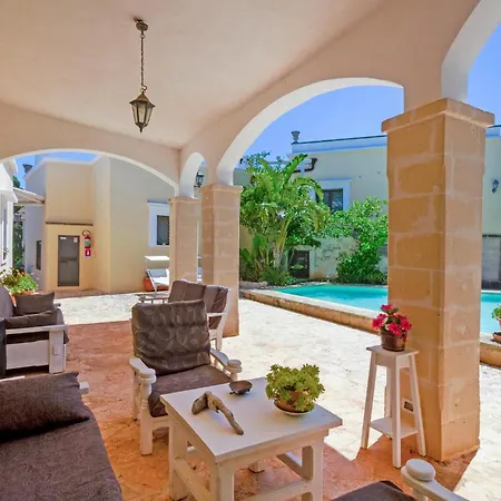 Casal Del Borgo 1 Hébergement de vacances Ostuni