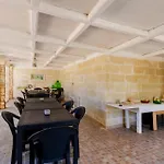 בית נופש Casal Del Borgo 1 *